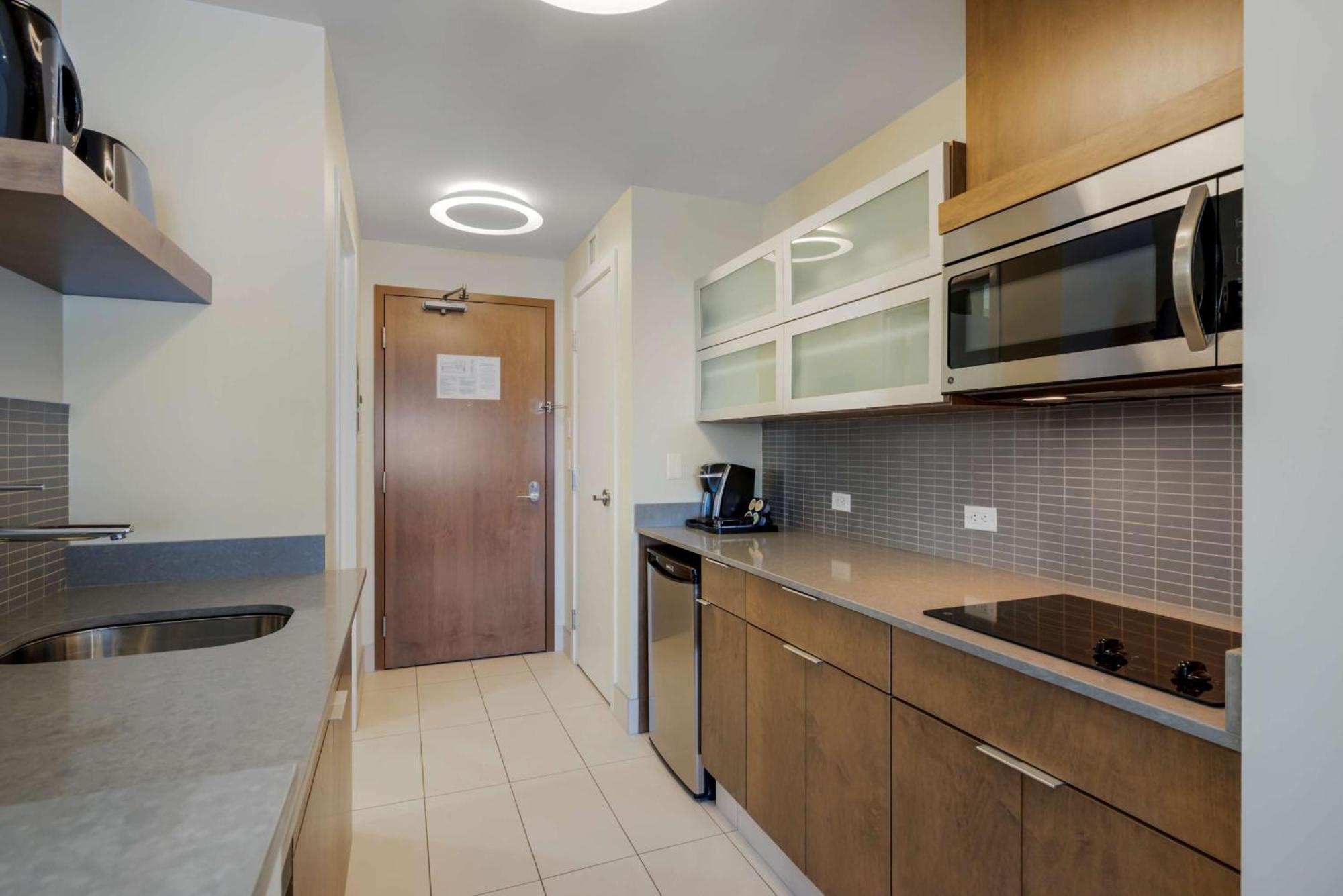Best Western Plus Sawridge Suites Fort Mcmurray Exterior foto